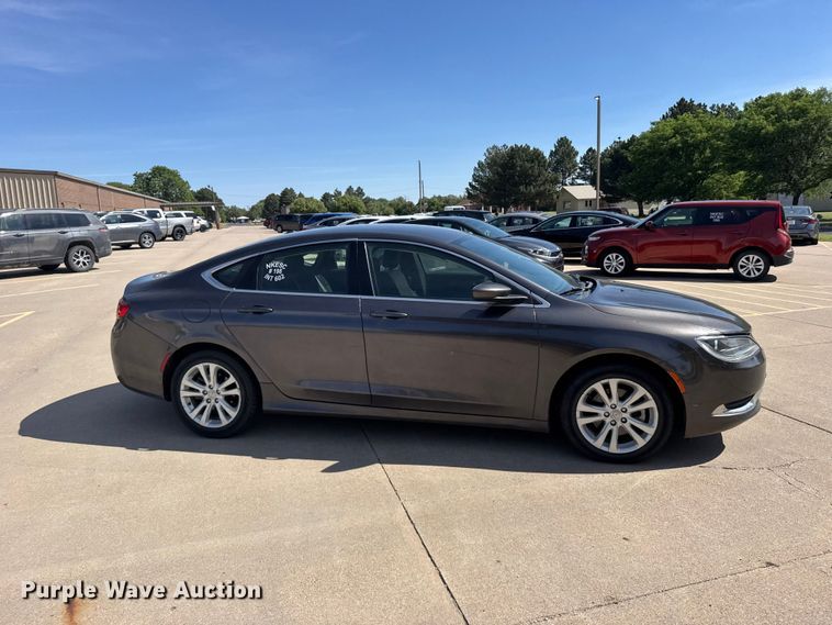 image for item FB7441 2015 Chrysler 200 