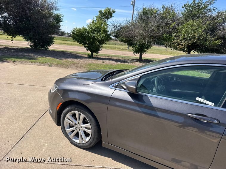 image for item FB7441 2015 Chrysler 200 