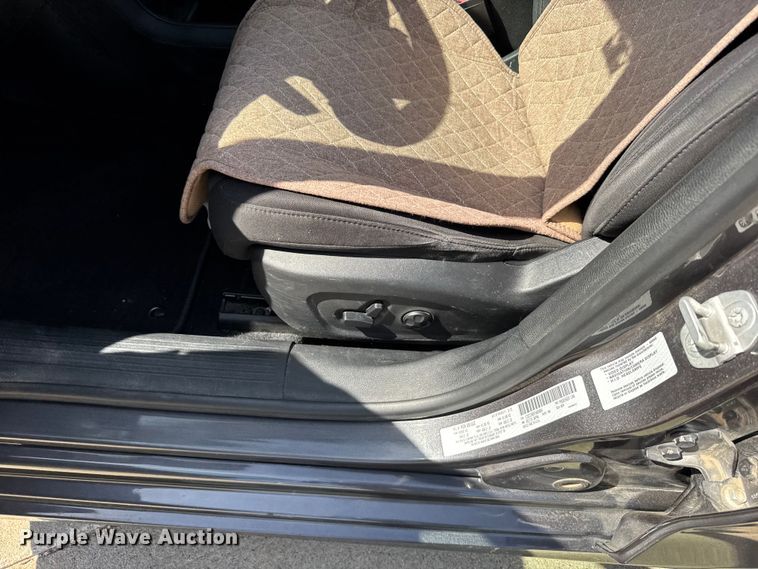 image for item FB7441 2015 Chrysler 200 