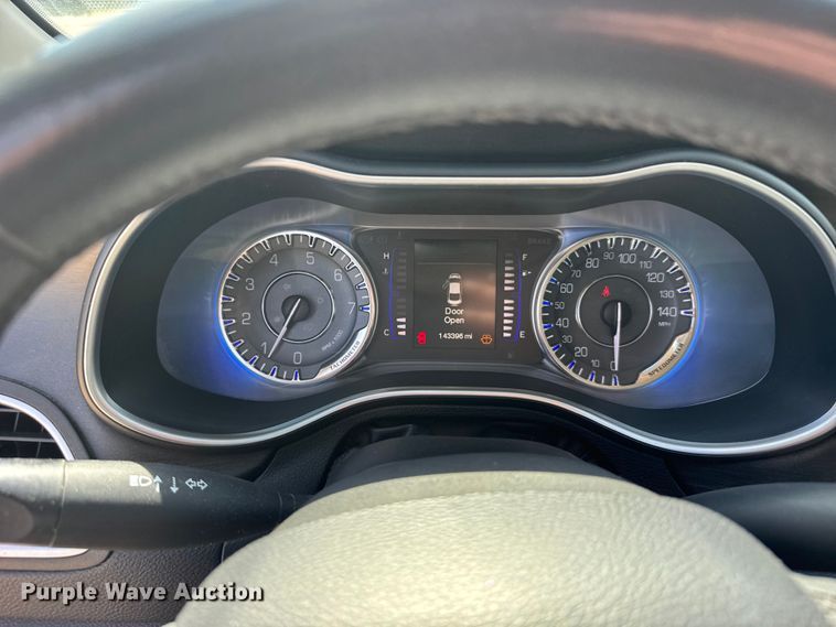 image for item FB7441 2015 Chrysler 200 