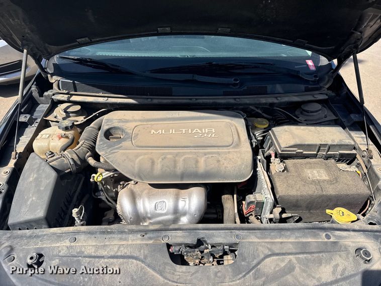image for item FB7441 2015 Chrysler 200 