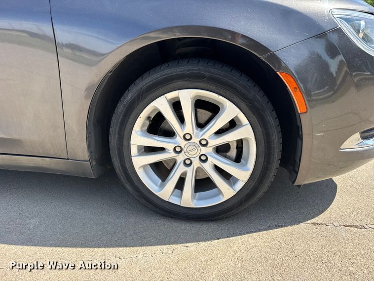 image for item FB7441 2015 Chrysler 200 