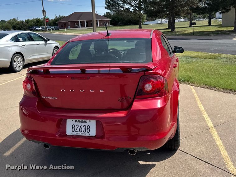 image for item FB7442 2013 Dodge Avenger 