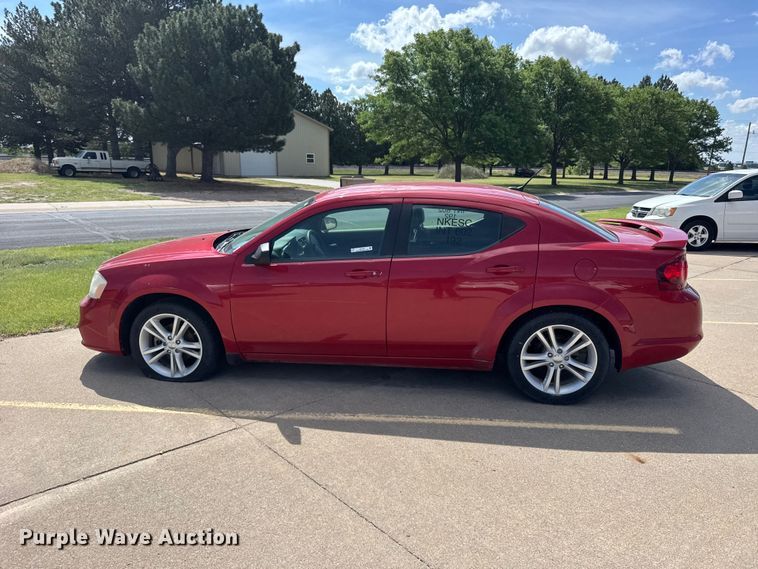 image for item FB7442 2013 Dodge Avenger 