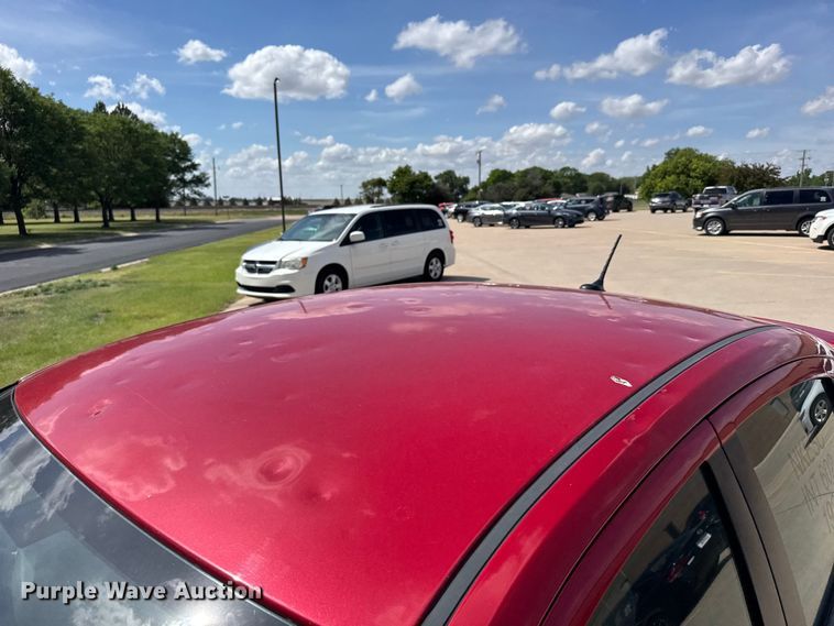 image for item FB7442 2013 Dodge Avenger 