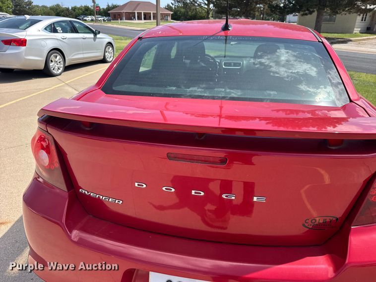 image for item FB7442 2013 Dodge Avenger 