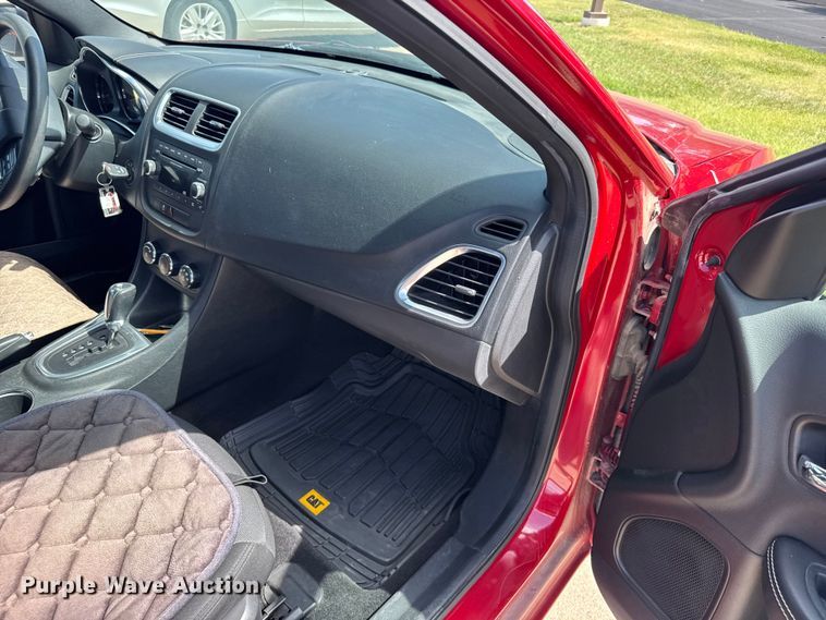 image for item FB7442 2013 Dodge Avenger 