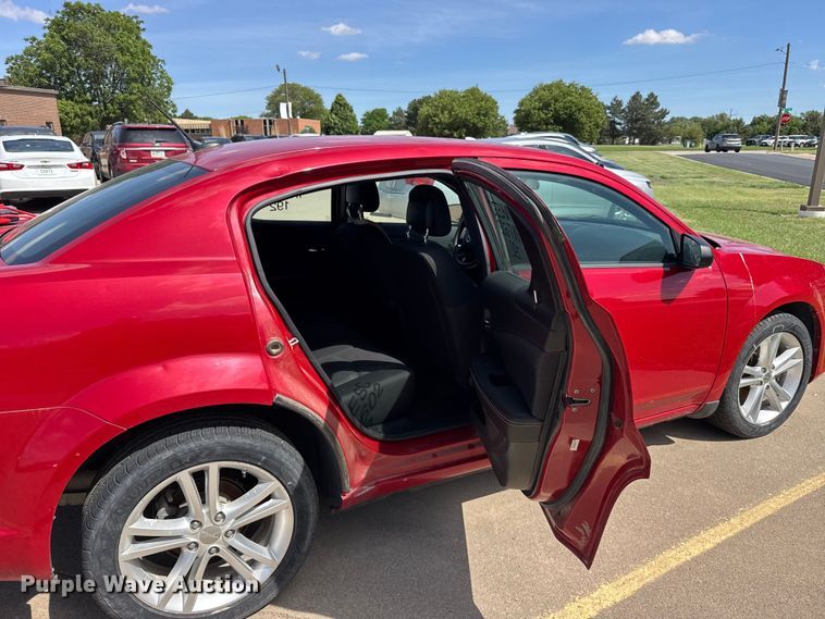 image for item FB7442 2013 Dodge Avenger 