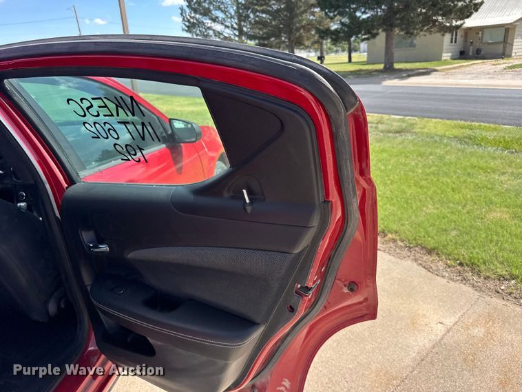 image for item FB7442 2013 Dodge Avenger 