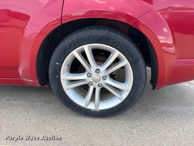 image for item FB7442 2013 Dodge Avenger 
