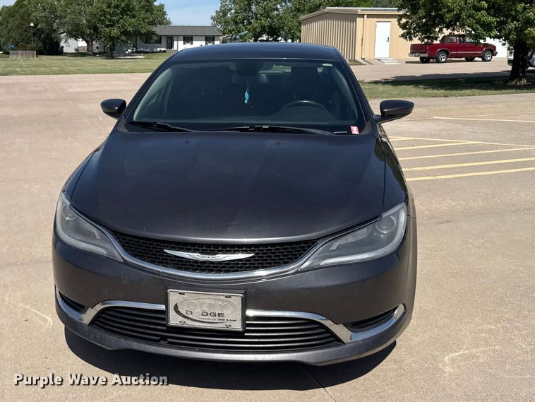 image for item FB7443 2016 Chrysler 200 