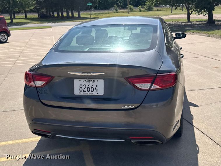 image for item FB7443 2016 Chrysler 200 