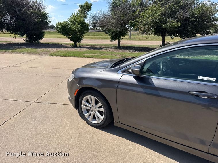 image for item FB7443 2016 Chrysler 200 