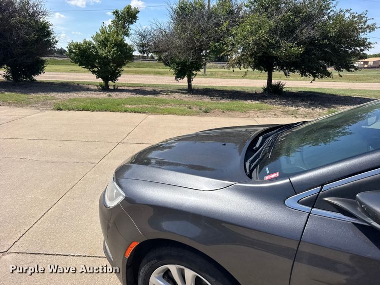 image for item FB7443 2016 Chrysler 200 