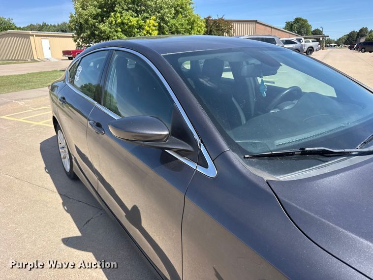 image for item FB7443 2016 Chrysler 200 