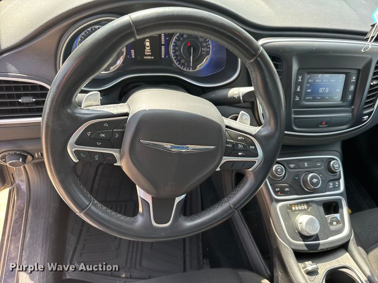 image for item FB7443 2016 Chrysler 200 