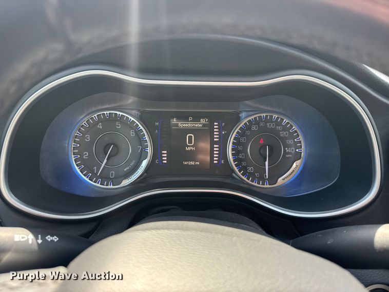 image for item FB7443 2016 Chrysler 200 