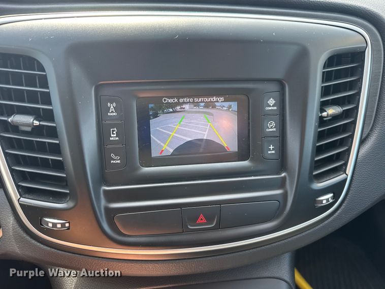 image for item FB7443 2016 Chrysler 200 