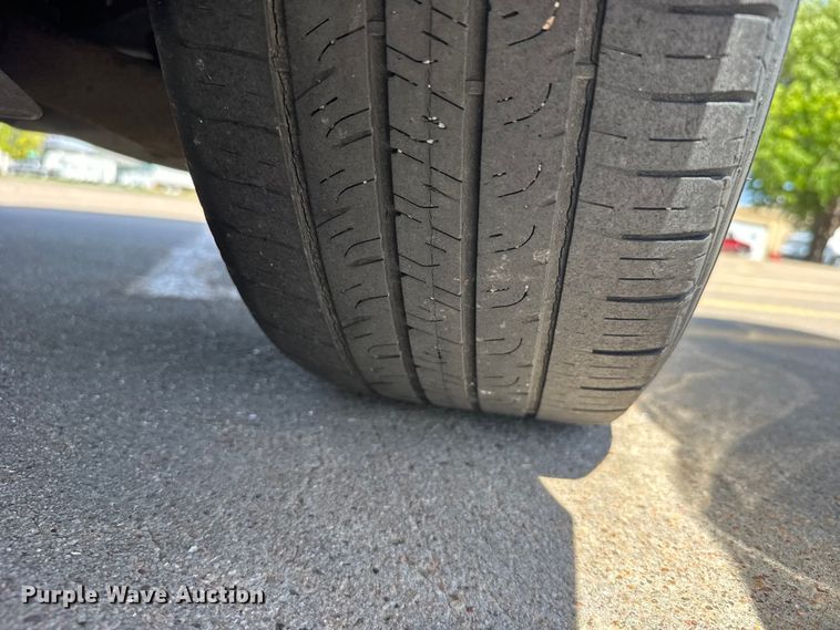 image for item FB7443 2016 Chrysler 200 