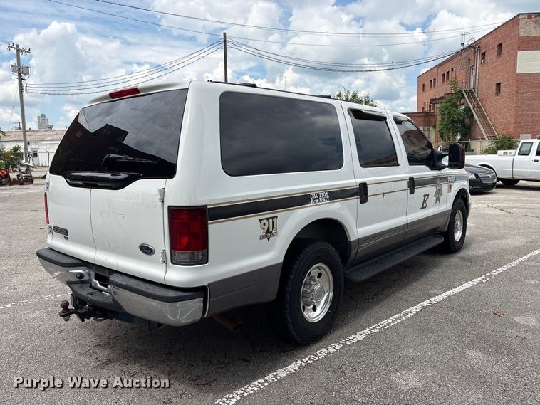 image for item FB8752 2005 Ford Excursion SUV