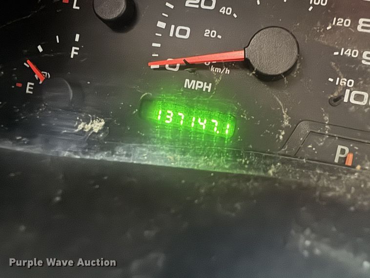 image for item FB8752 2005 Ford Excursion SUV
