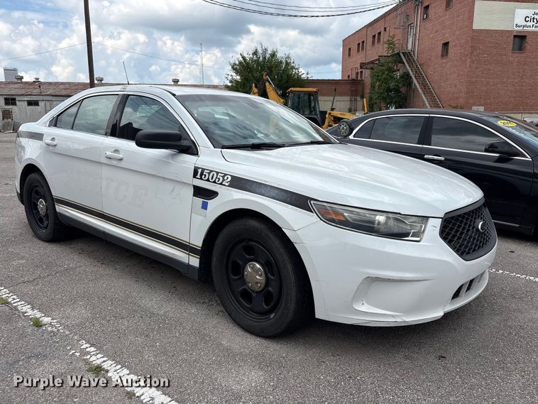 image for item FB8753 2015 Ford Taurus Police Interceptor 