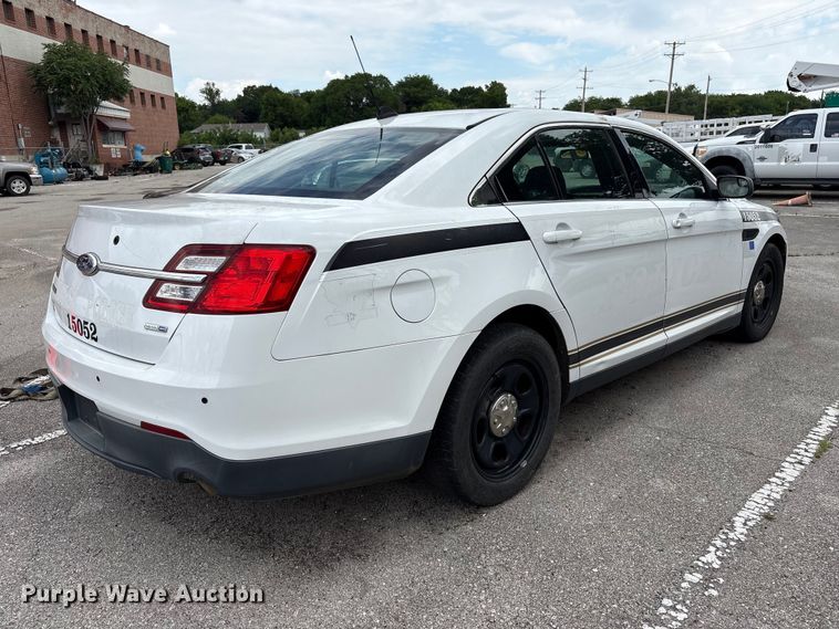 image for item FB8753 2015 Ford Taurus Police Interceptor 
