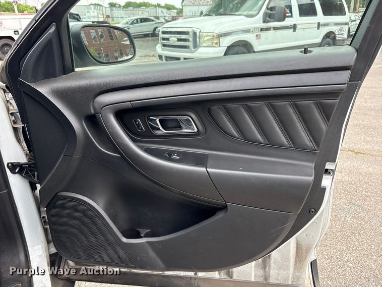 image for item FB8753 2015 Ford Taurus Police Interceptor 