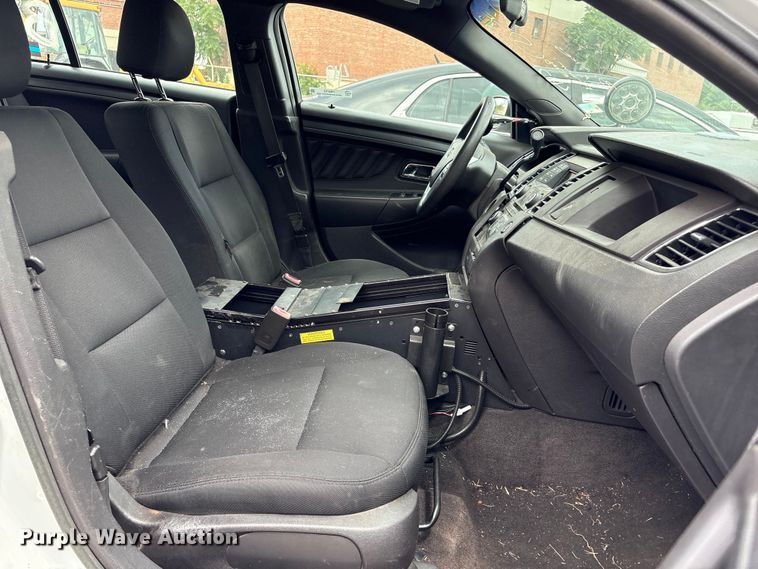 image for item FB8753 2015 Ford Taurus Police Interceptor 