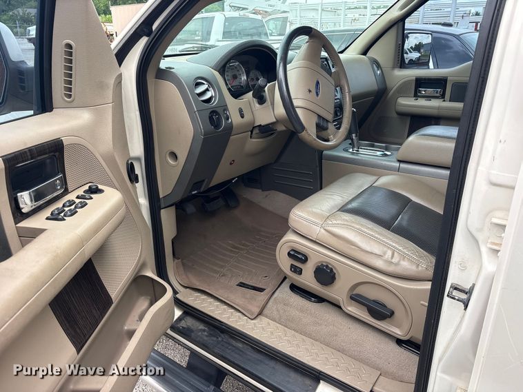 image for item FB8754 2008 Ford F150 Crew Cab pickup truck