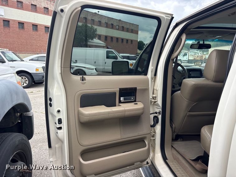 image for item FB8754 2008 Ford F150 Crew Cab pickup truck