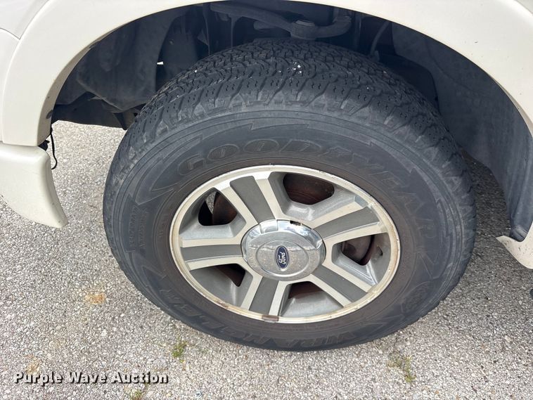 image for item FB8754 2008 Ford F150 Crew Cab pickup truck
