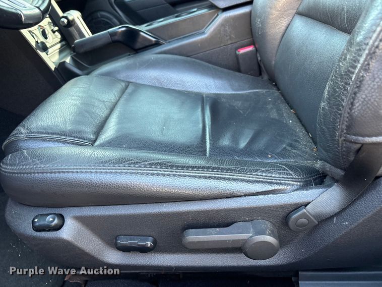 image for item FB8755 2008 Ford Mustang convertible