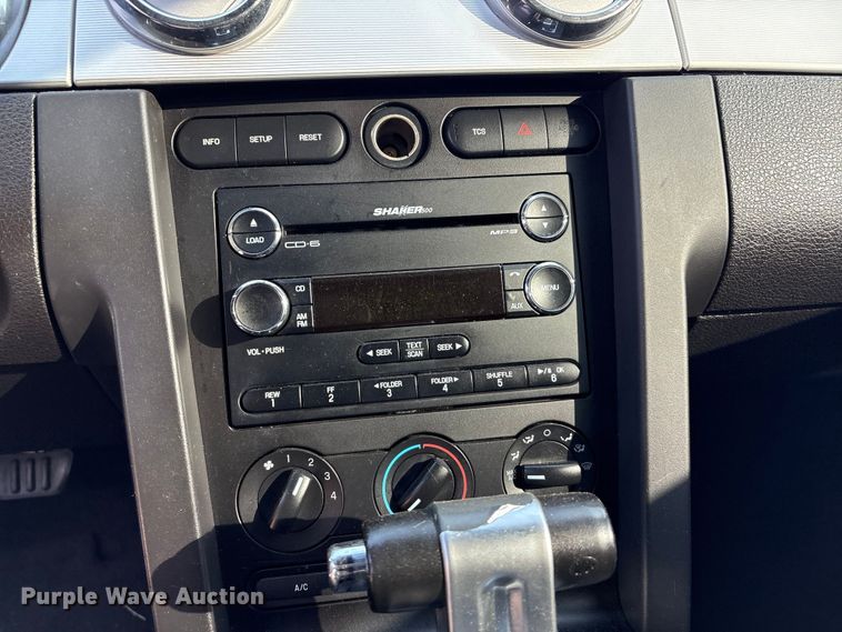 image for item FB8755 2008 Ford Mustang convertible