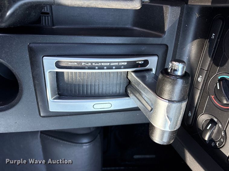 image for item FB8755 2008 Ford Mustang convertible