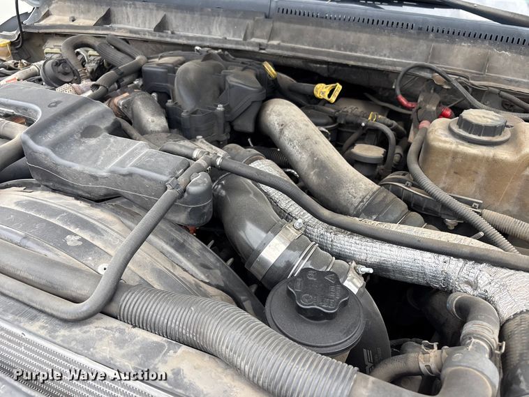 image for item FB8756 2011 Ford F550 Super Duty bucket truck