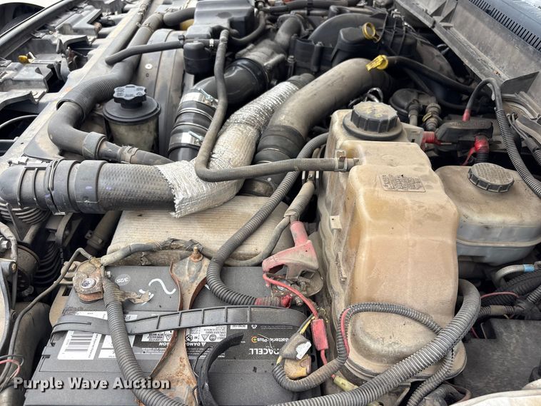 image for item FB8756 2011 Ford F550 Super Duty bucket truck