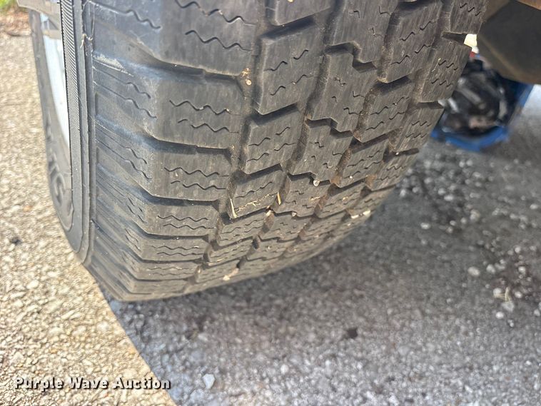 image for item FB8757 2000 Ford E350 van