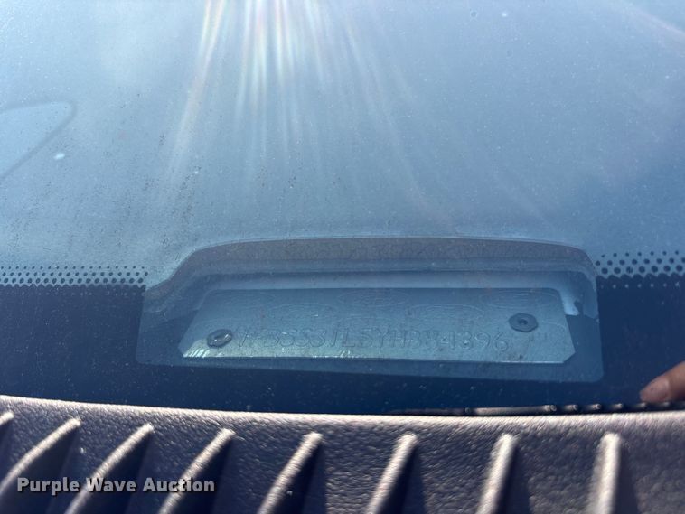 image for item FB8757 2000 Ford E350 van