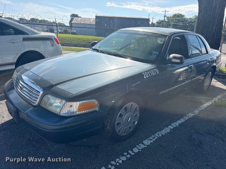 image for item FB8758 2011 Ford Crown Victoria Police Interceptor 
