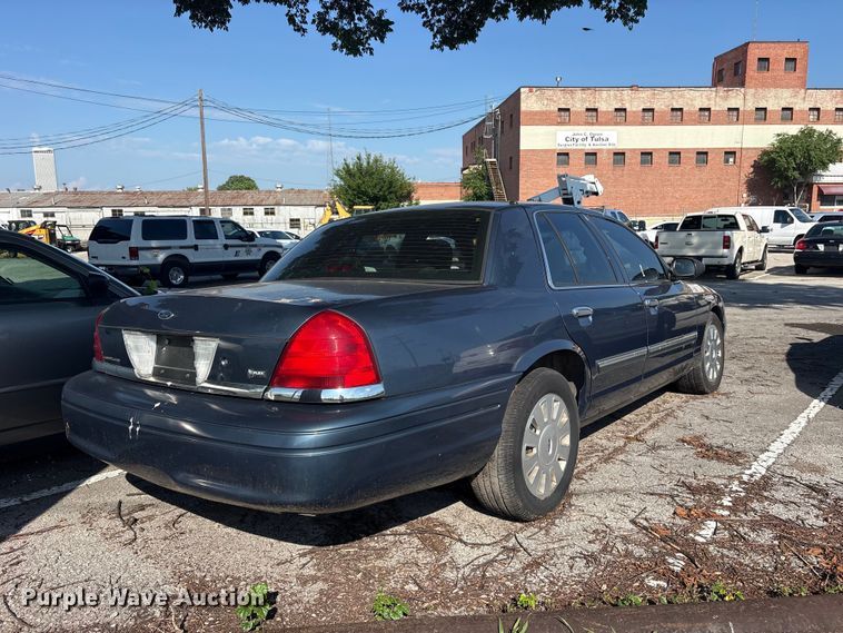 image for item FB8758 2011 Ford Crown Victoria Police Interceptor 