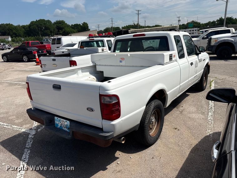 image for item FB8760 2005 Ford Ranger Ext. Cab pickup truck