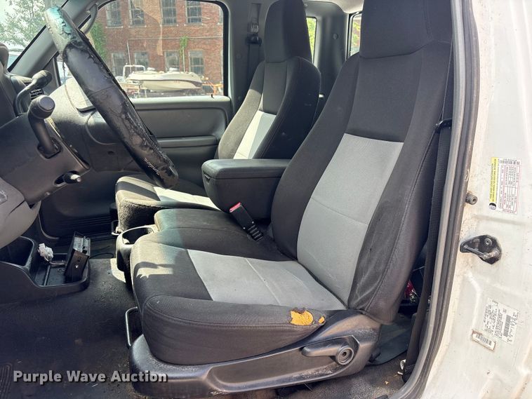 image for item FB8760 2005 Ford Ranger Ext. Cab pickup truck