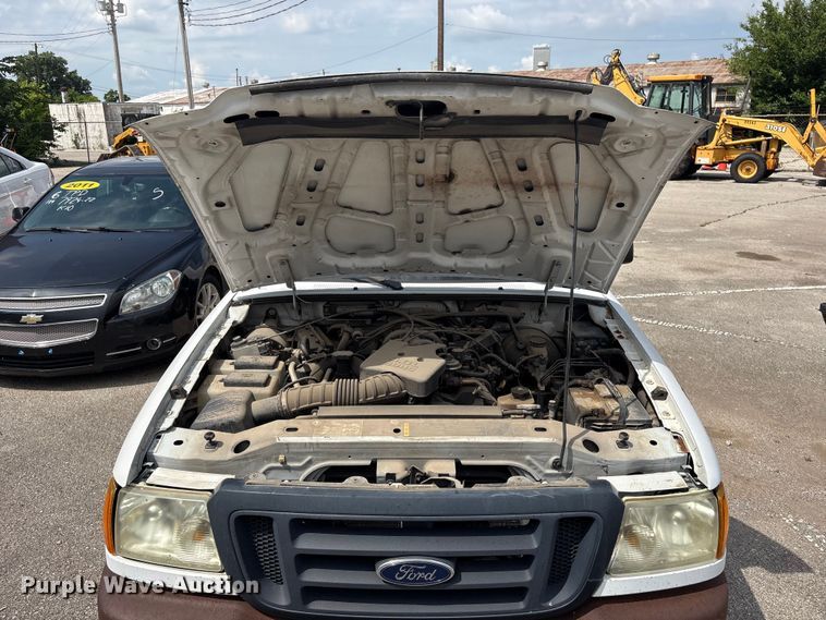 image for item FB8760 2005 Ford Ranger Ext. Cab pickup truck
