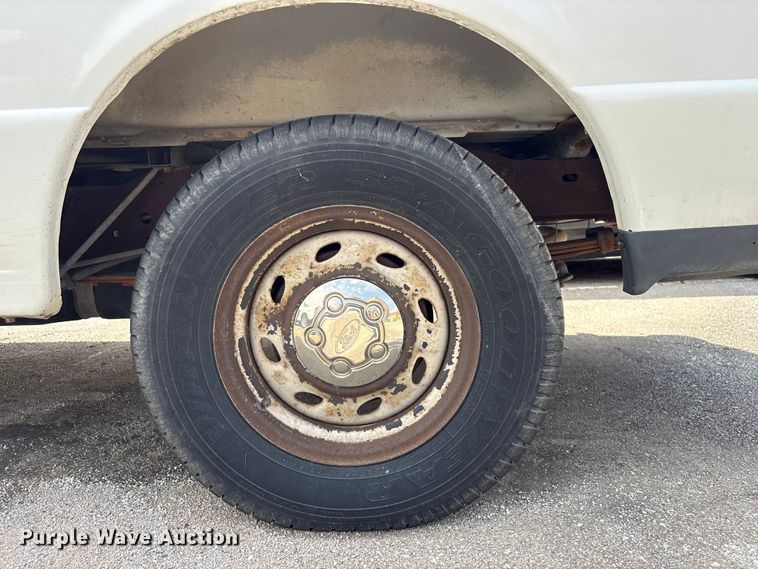 image for item FB8760 2005 Ford Ranger Ext. Cab pickup truck