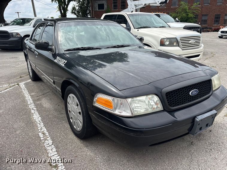 image for item FB8762 2011 Ford Crown Victoria Police Interceptor 