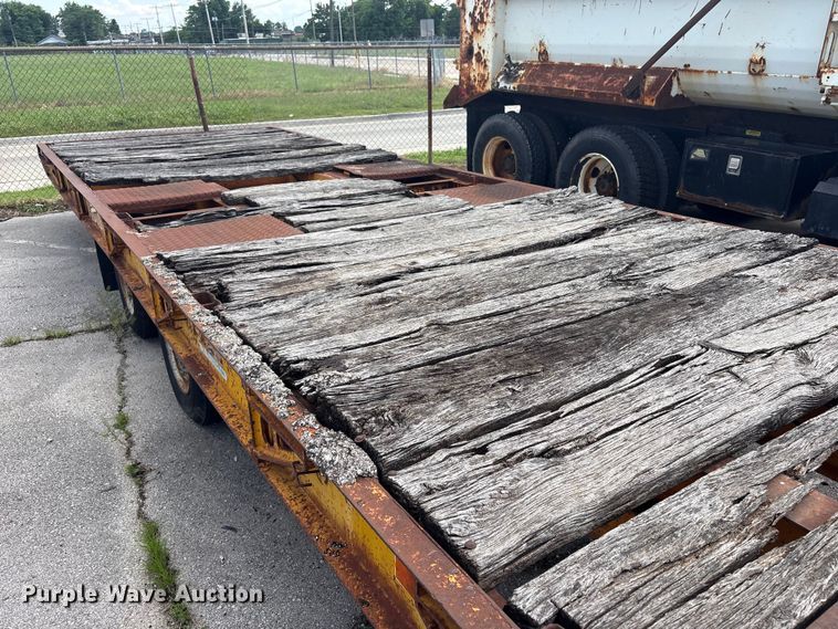 image for item FB8763 1979 Miller 0T635 tilt deck equipment trailer