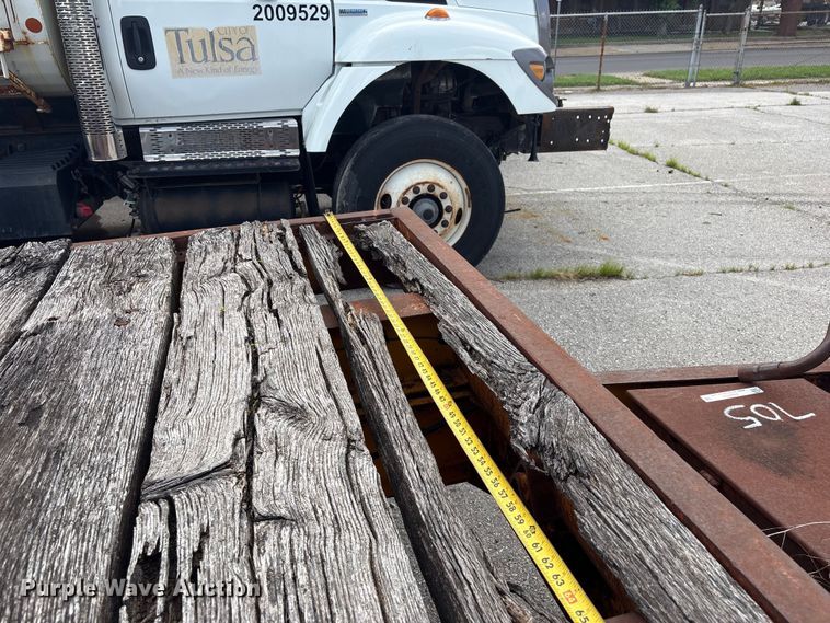 image for item FB8763 1979 Miller 0T635 tilt deck equipment trailer