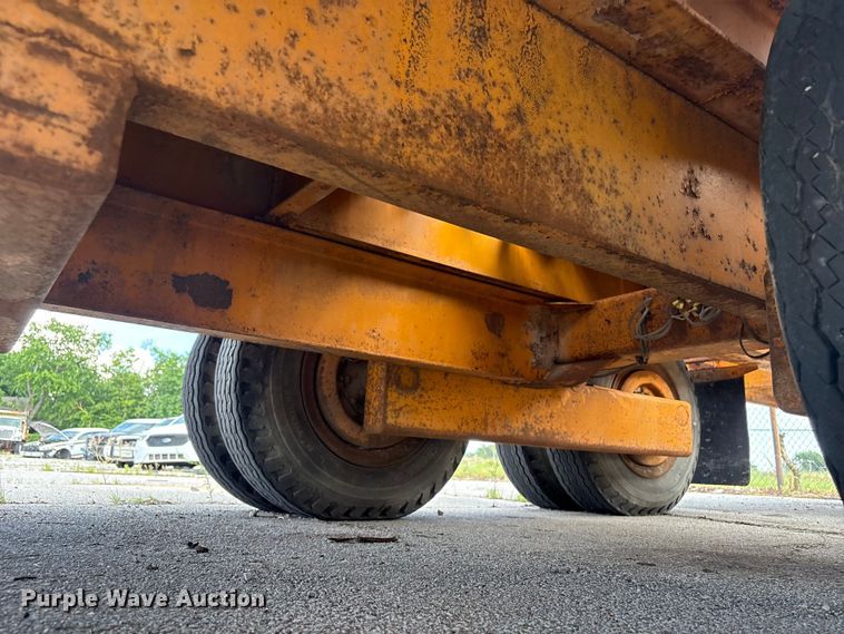 image for item FB8763 1979 Miller 0T635 tilt deck equipment trailer