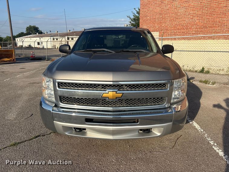 image for item FB8764 2012 Chevrolet Silverado 1500 Crew Cab pickup truck